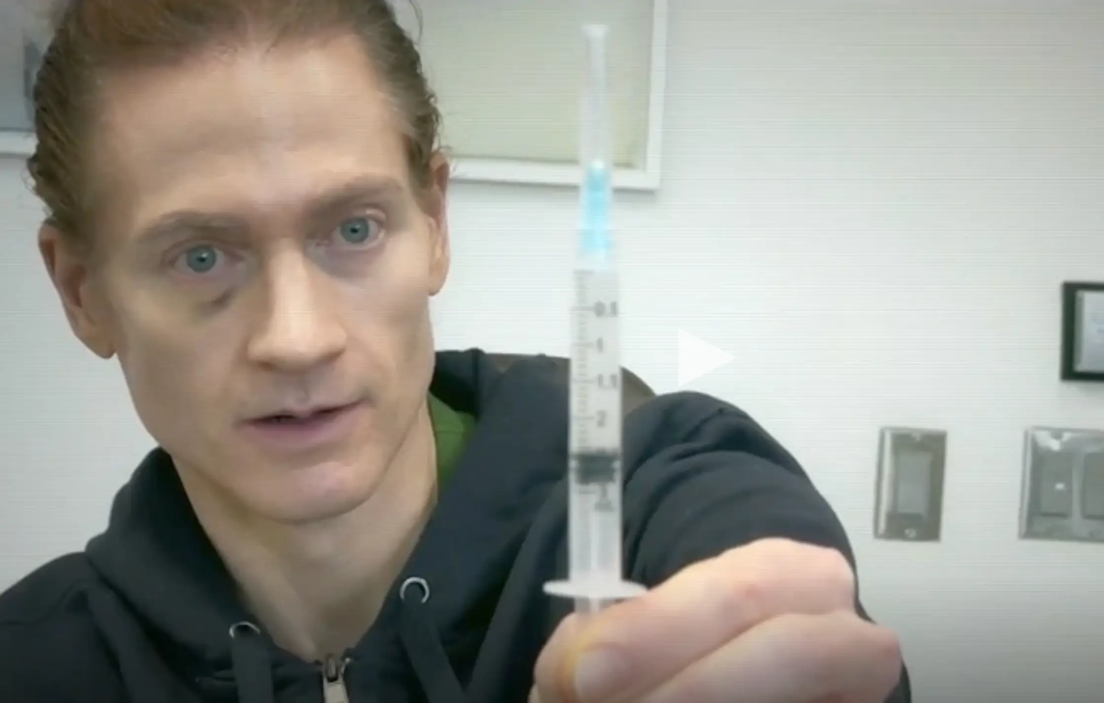 Bryan Johnson has gone to extreme lengths to increase his life (Netflix) 