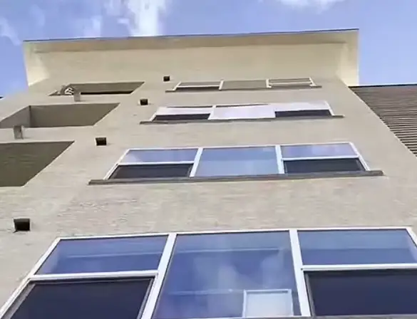 The toddler fell from the fifth floor while watching trucks nearby (KOLO TV)