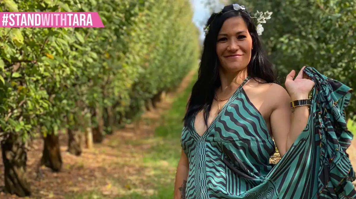 Tara Enoka is facing accusations of faking breast and cervical cancer (YouTube / Tara Enoka)