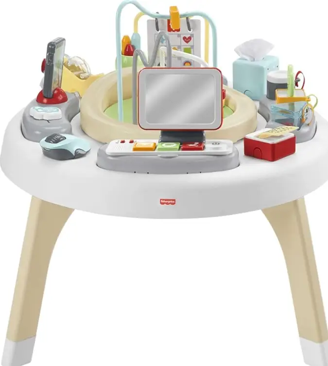 The toy comes with a range of office supplies.