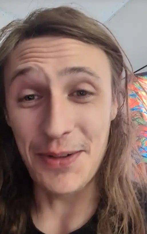 They were shocked at what their groceries used to cost. (TikTok/ @sewerlidd)