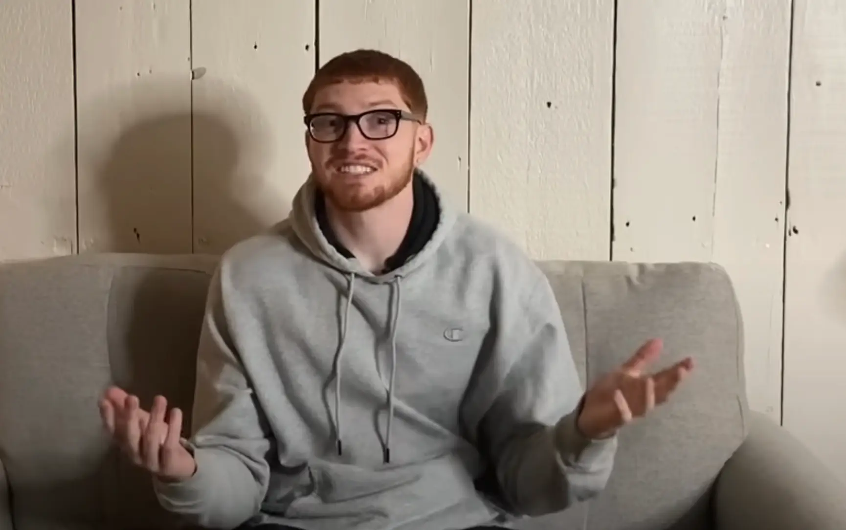 Murray said his workouts got worse and he felt constantly bloated(Colin Murray/YouTube)