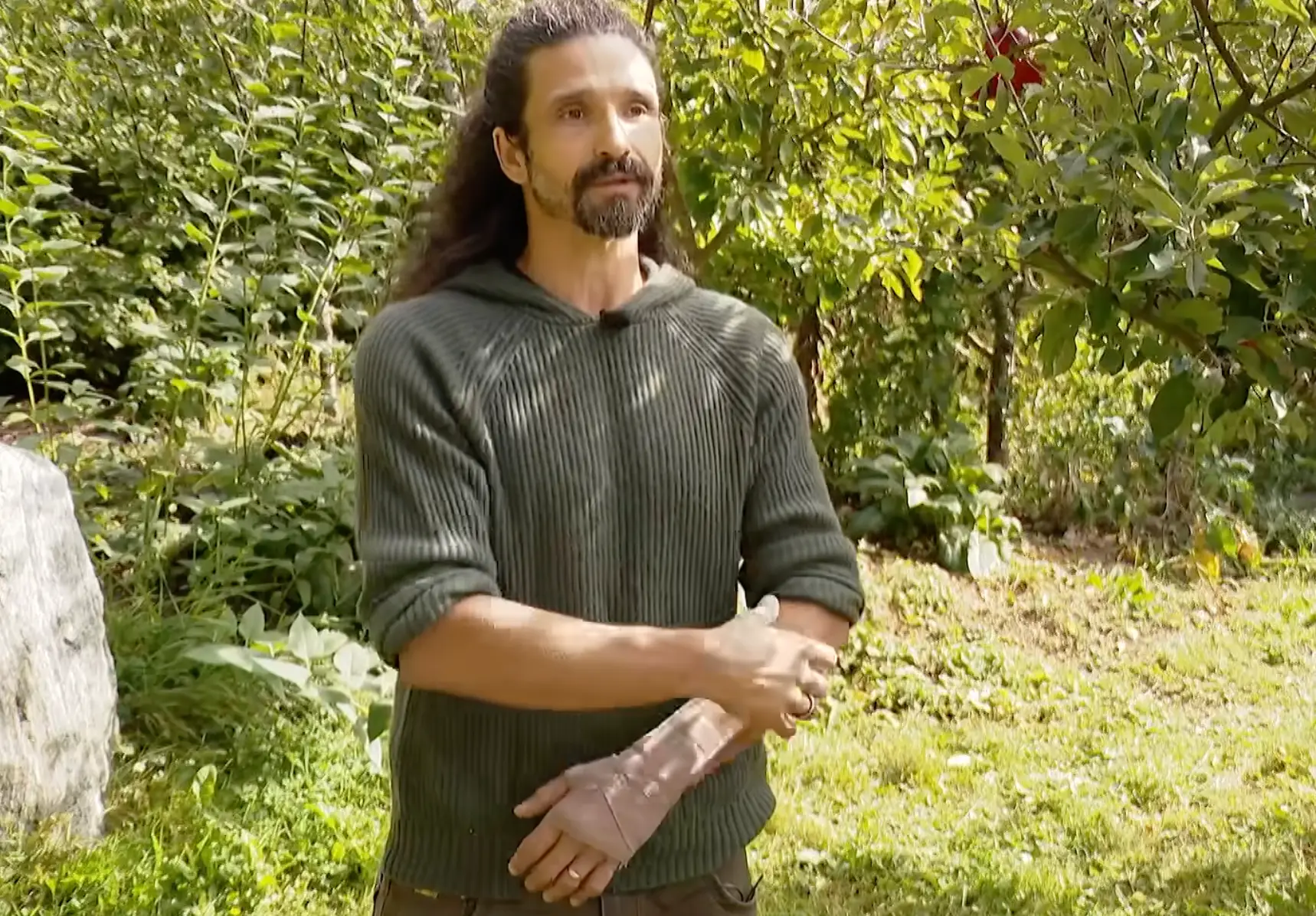 Robin's dad Noah came to the rescue of his son. (KING 5)