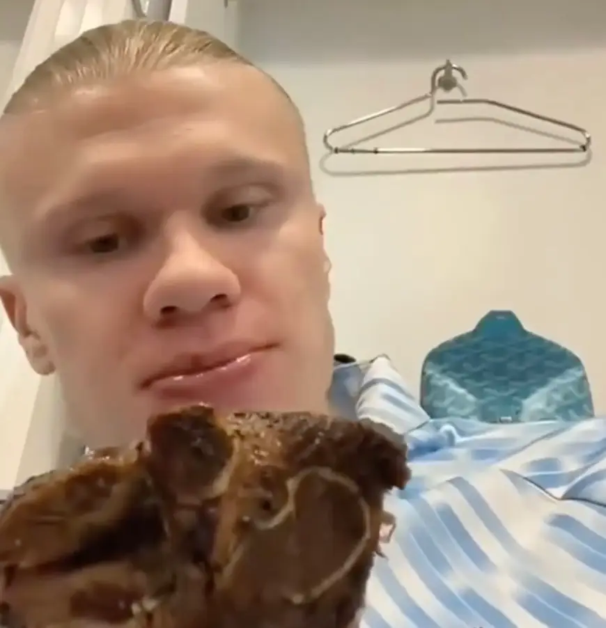 The soccer player has shared the details of his 6,000 calorie 'viking diet'. (@espn/TikTok)