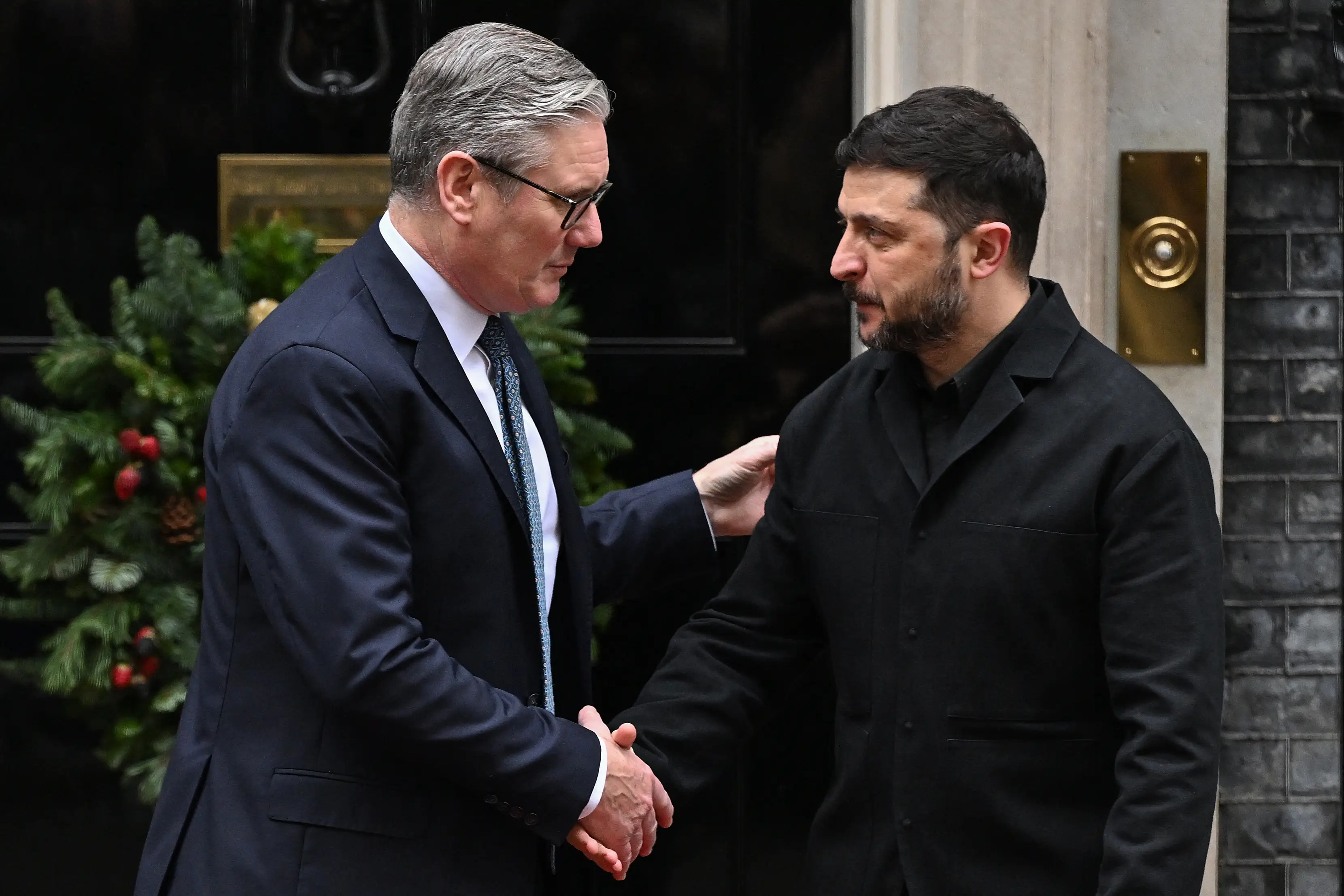 Keir Starmer pictured with Volodymyr Zelensky on Monday (December 8) (Chris J Ratcliffe / AFP via Getty Images)