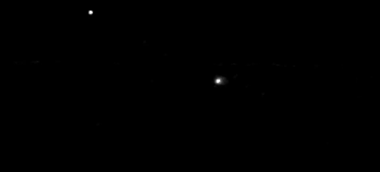 3I/ATLAS (to the right) and its coma, as captured by ESA’s ExoMars Trace Gas Orbiter (ESA/TGO/CaSSIS)