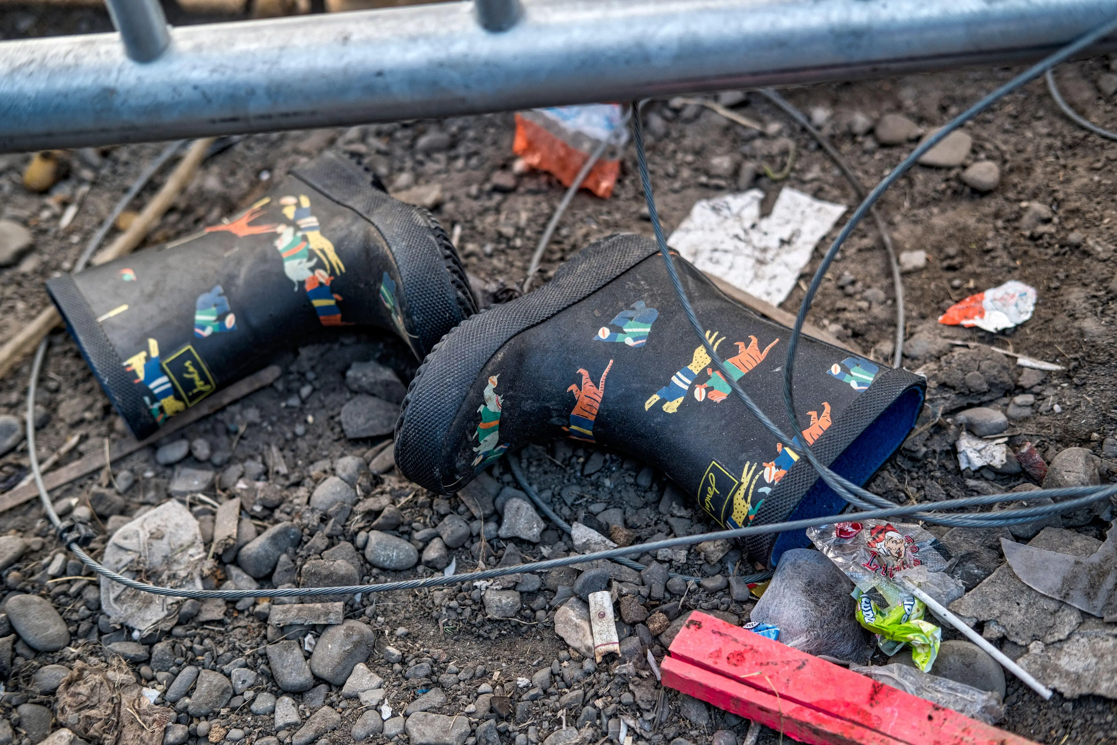 Russia accused of 'forcibly deporting' 400,000 Ukrainian civilians.