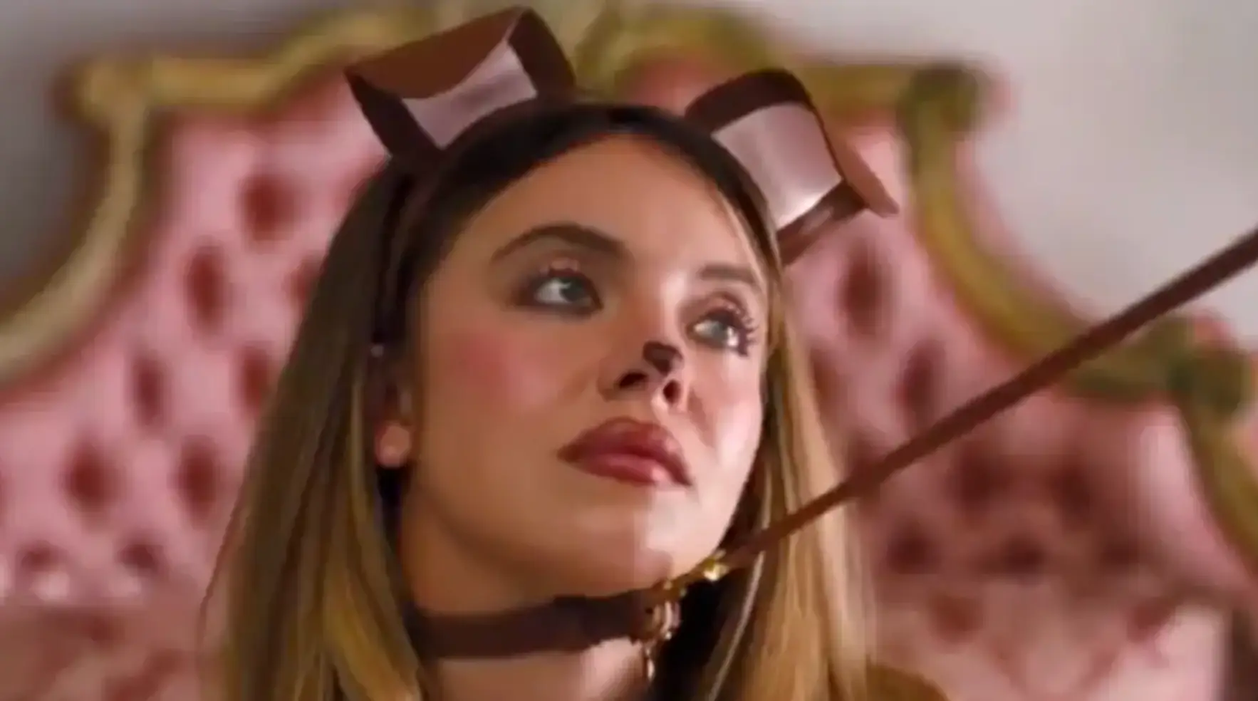 Cassie has turned to adult content in season three (HBO)