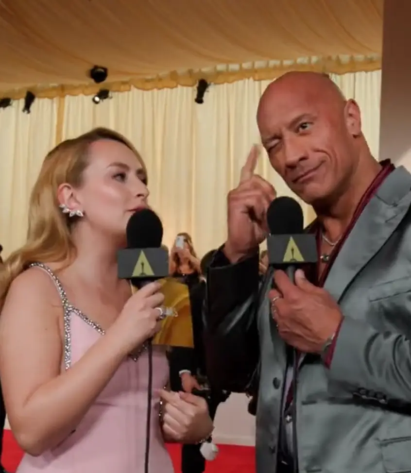 When they played a second time Dwayne Johnson beat Amelia Dimoldenberg (TikTok/@ameliadimz)