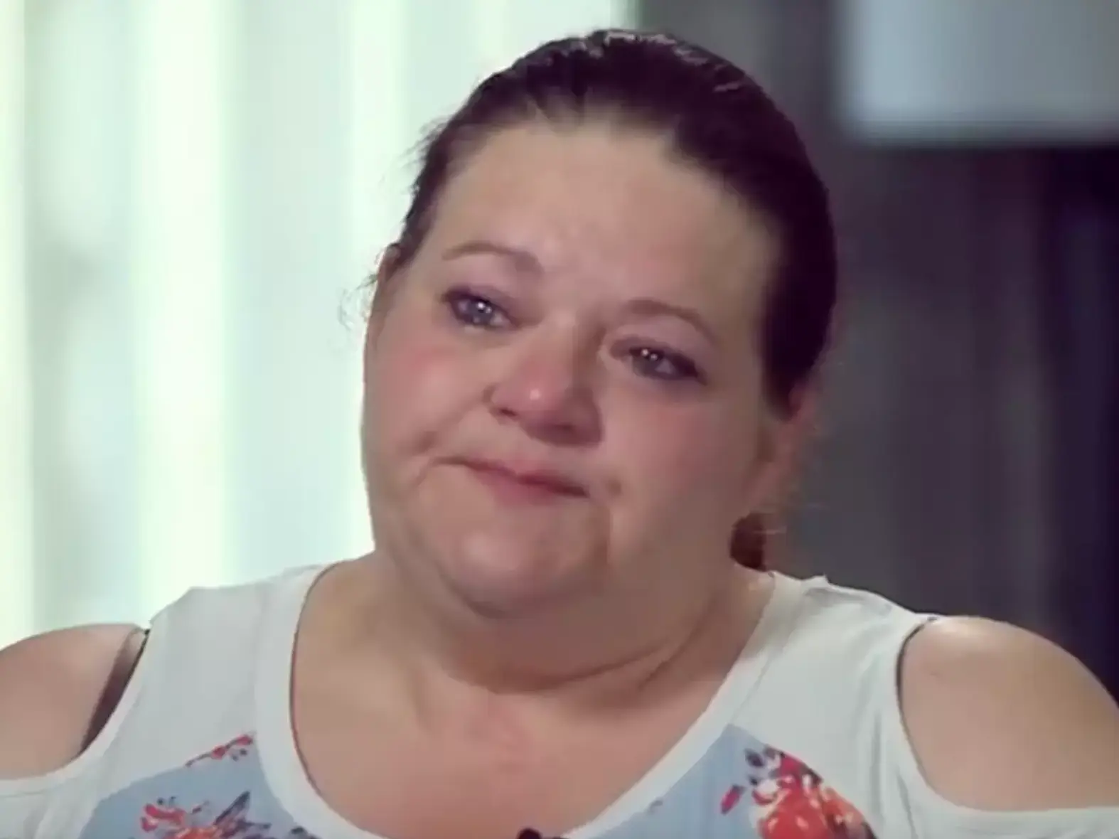 Nicole urged parents to stay in their children's business.