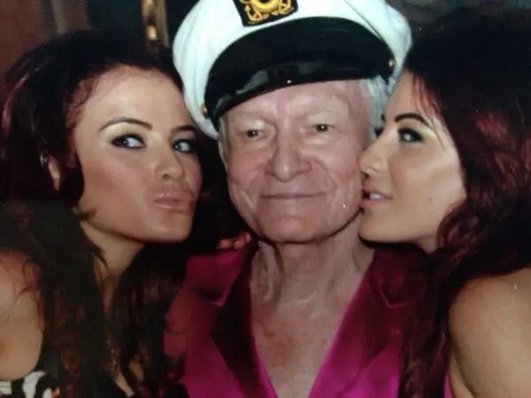 Twin sisters Carla and Melissa Howe.