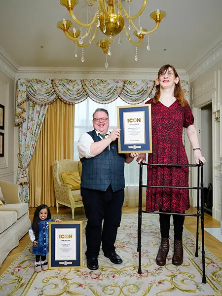 The pair may've not had height in common but found other similarities (Guinness World Records) 