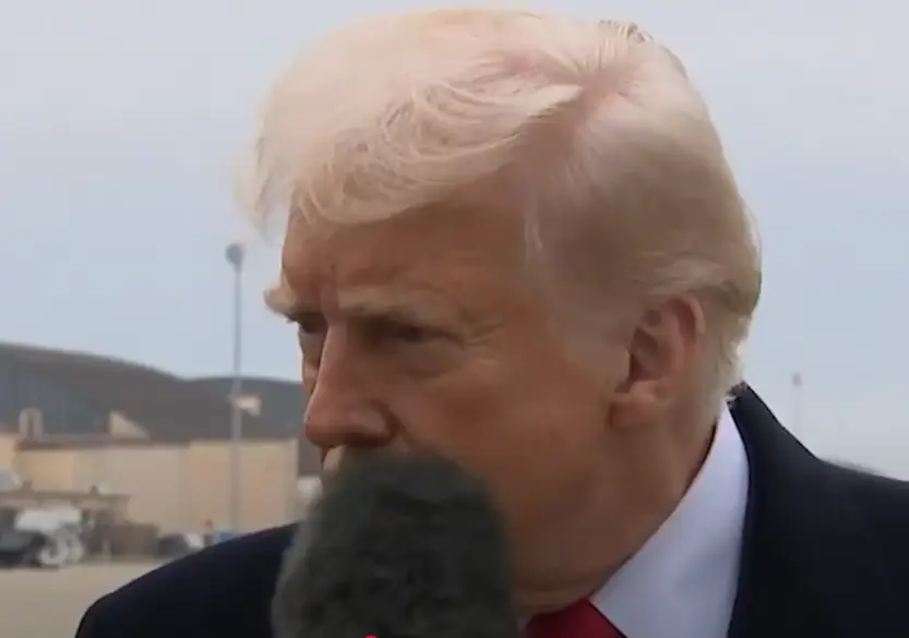 Donald Trump's mishap was broadcasted live (FOX)