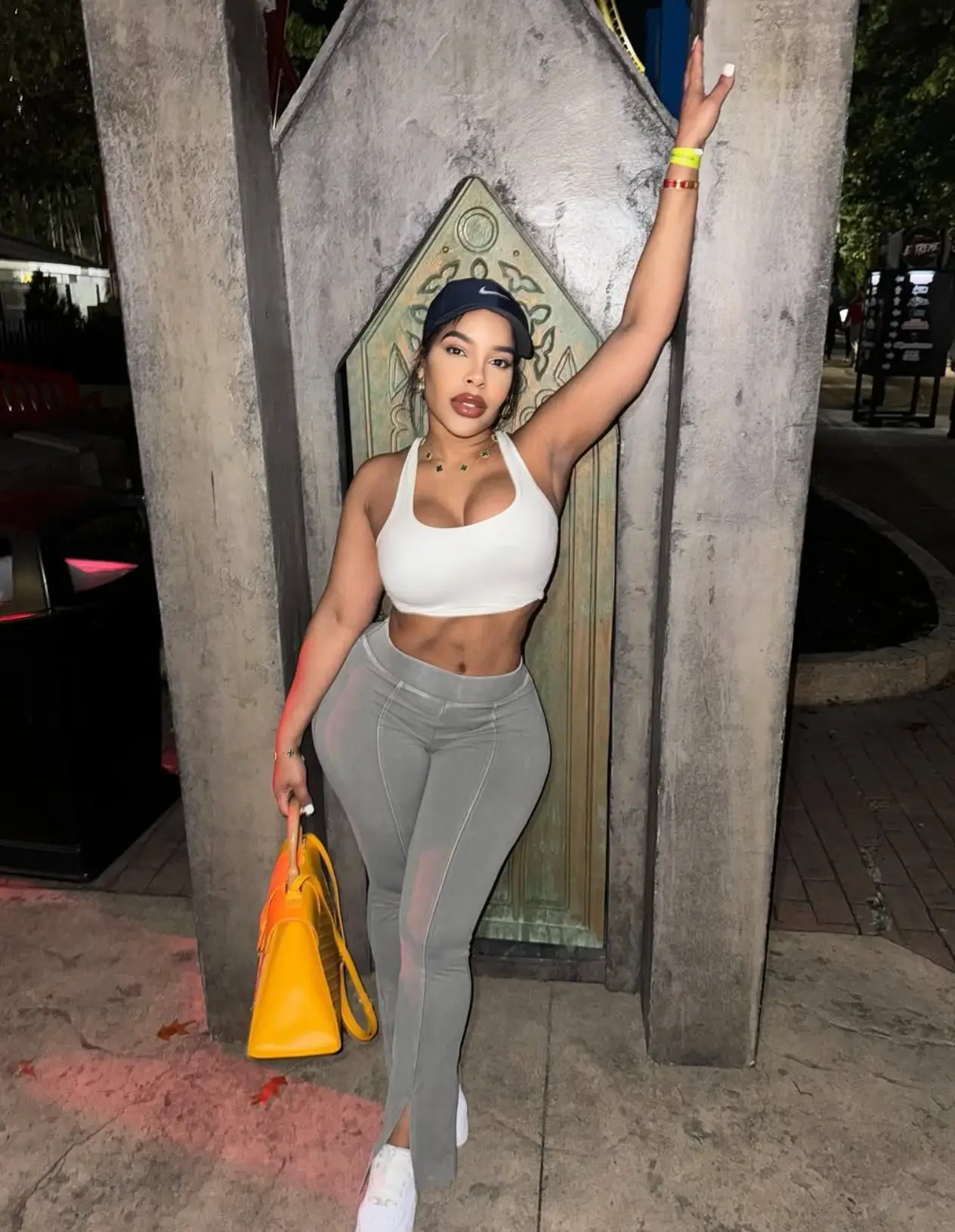 The social media star has died aged 33 (@ariiela.lalangosta/Instagram)