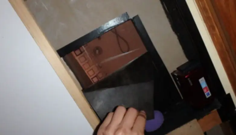 The mirror looked straight on to the shower (What Was That Like)