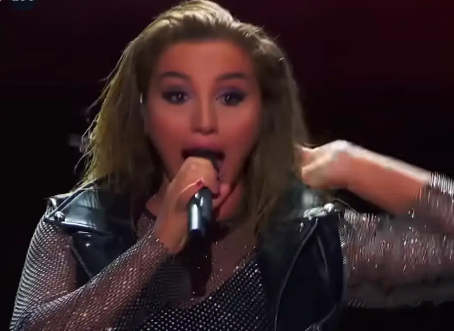 Nutsa gave an energetic performance.