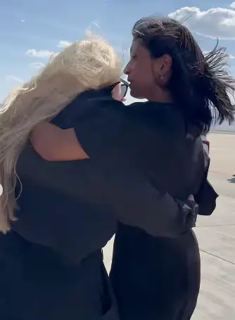 Erika broke down in tears before boarding the jet (mrserikakirk/Instagram)