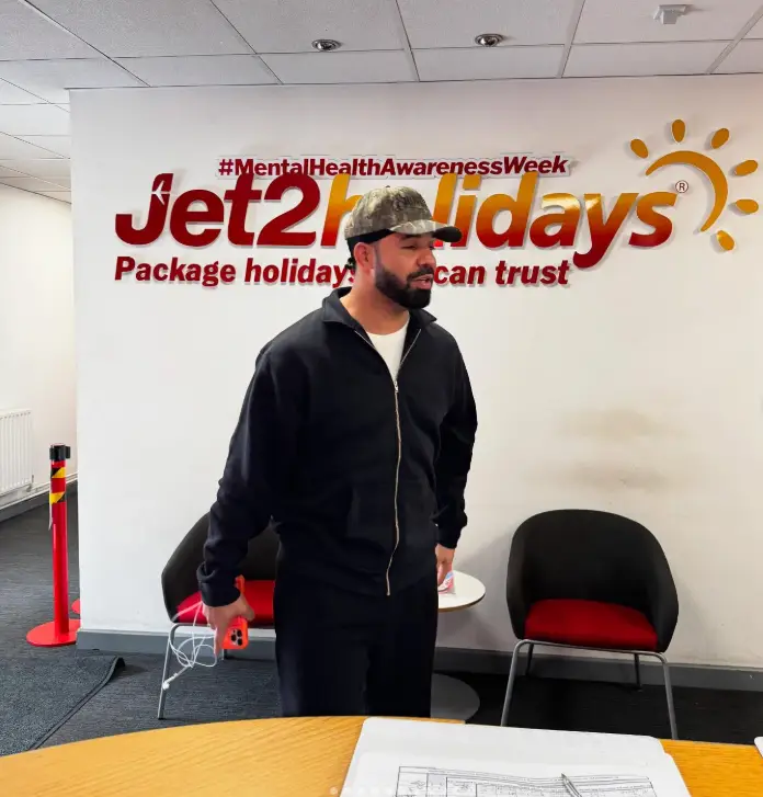 Online users are calling out Drake for the trend (Instagram/champagnepapi)