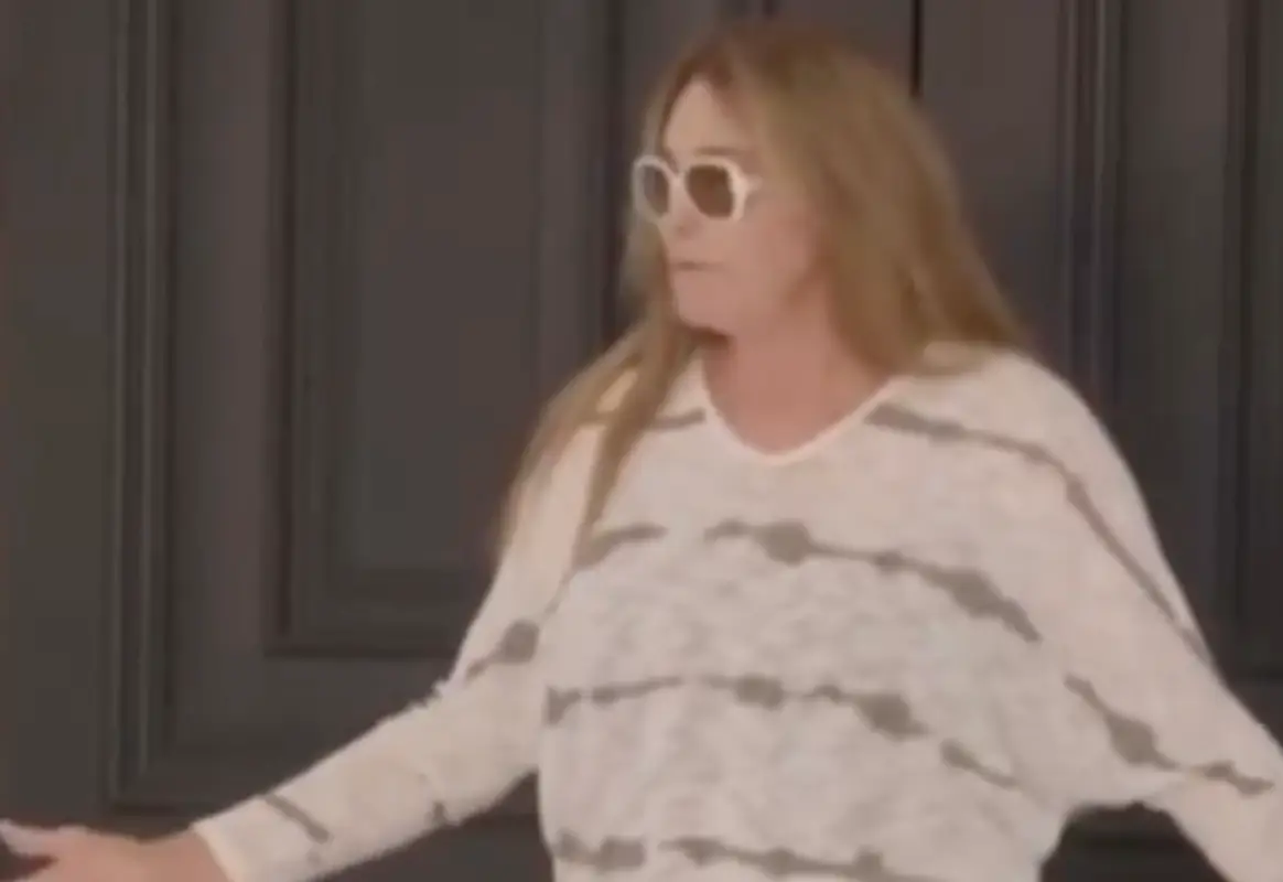 Caitlyn surprised her family on The Kardashians (Hulu)