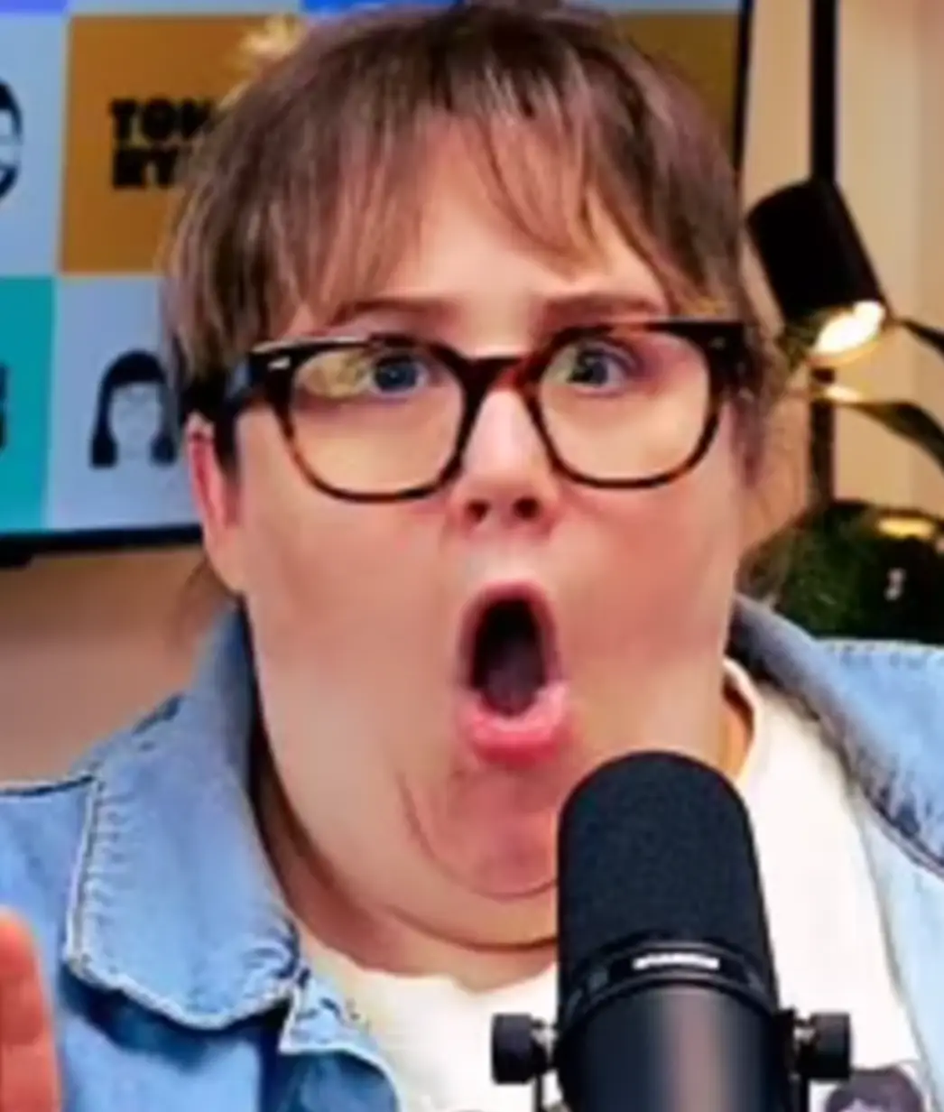 The podcast hosts were shocked by the story of infidelity. (TikTok/@toniandryanpodcast)