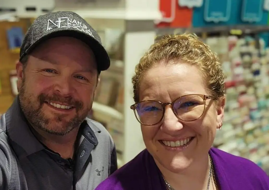 The pair were advocates for honesty and openness surrounding mental health struggles  (Facebook/ Anchoring Hope for Mental Health: Jeremy & Bailey) 