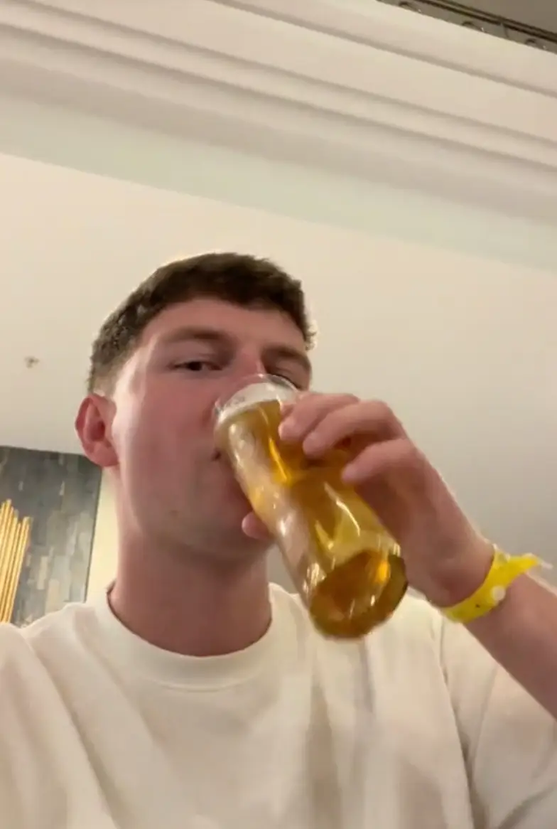 It's alright for some eh? (TikTok/ @joshkerr0) 