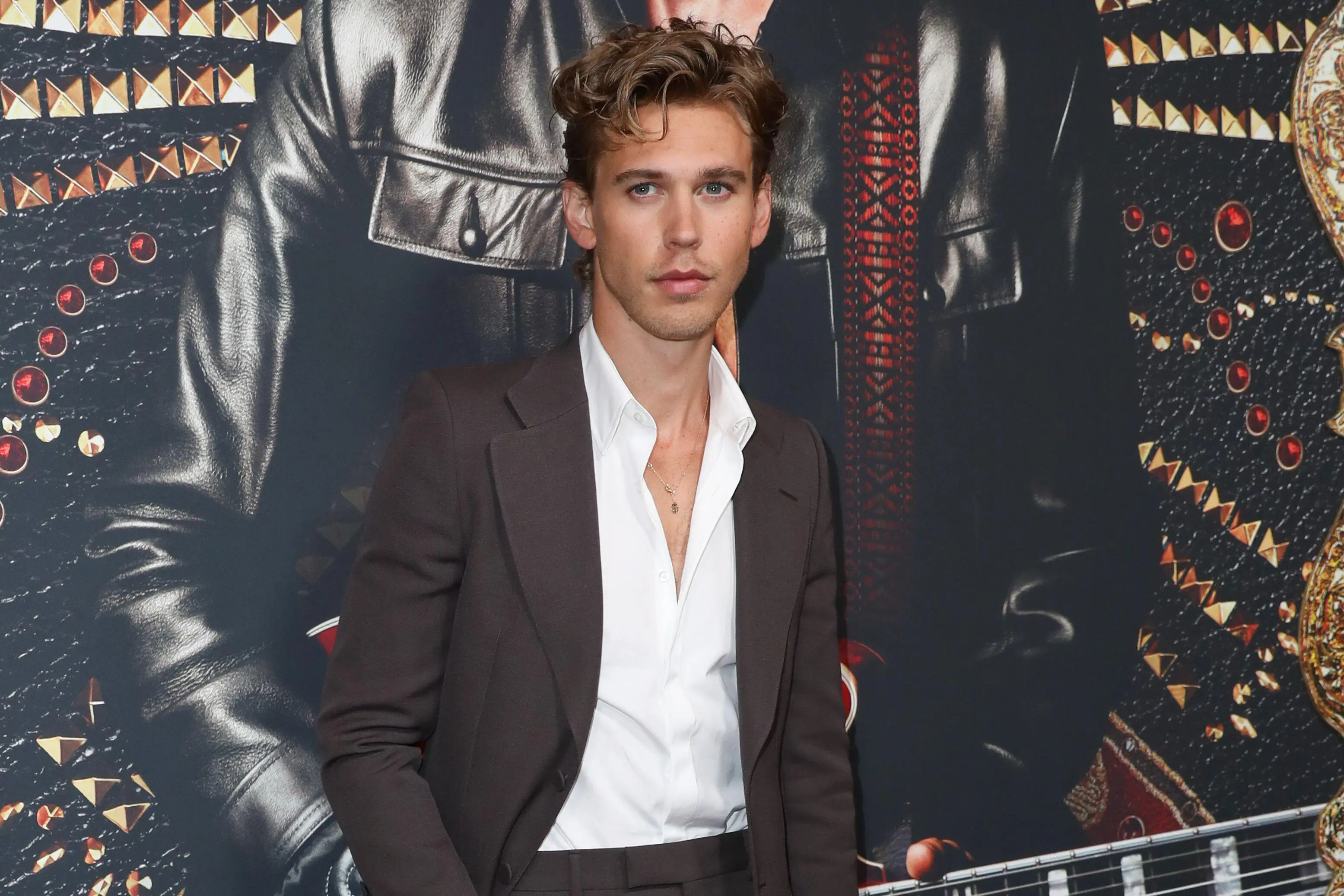 Butler explained how he could come to a day of filming and suddenly the whole scene will have changed.