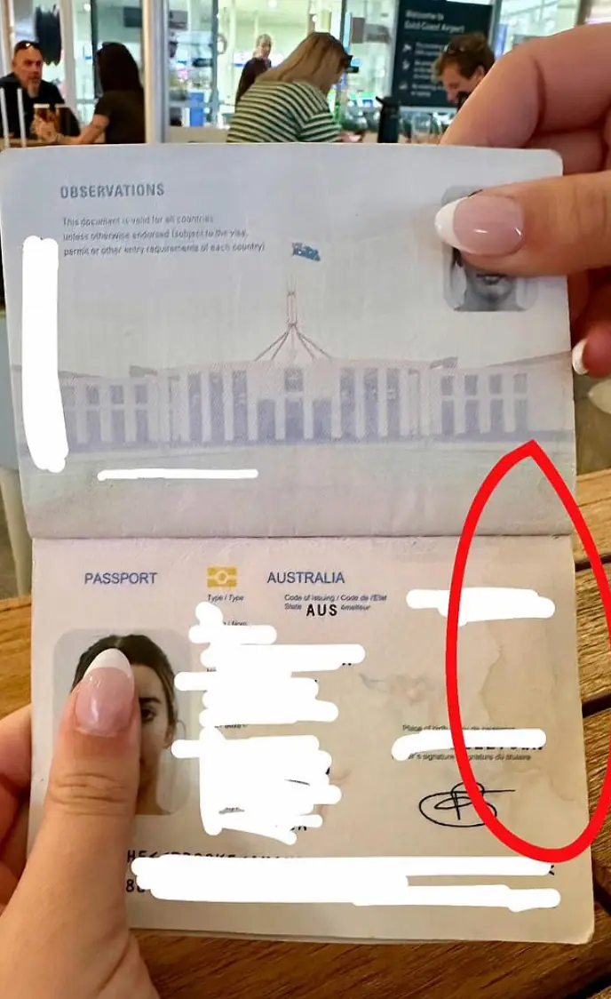 The passport that saw refusal of boarding (Facebook)