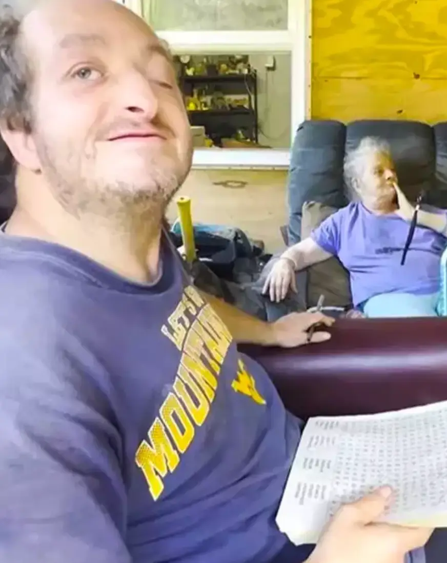 The Whittaker family have experienced health issues due to inbreeding. (YouTube/Soft White Underbelly)