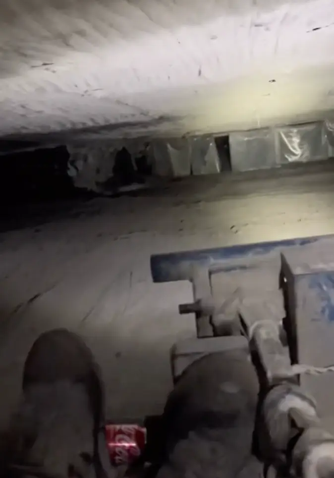 I'll never complain about my commute ever again.