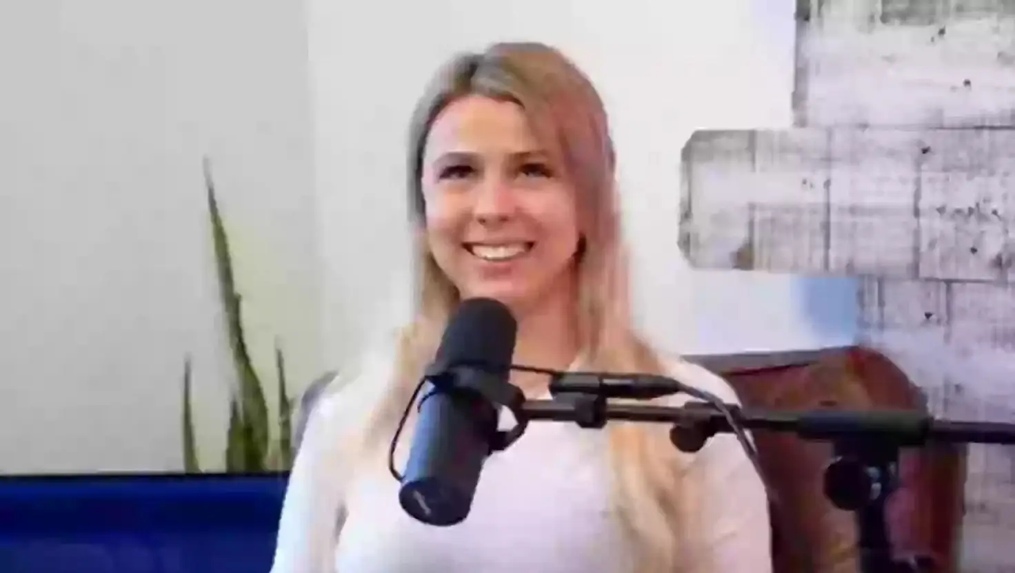 The social media star has previously opened up about the cryptocurrency incident (X)