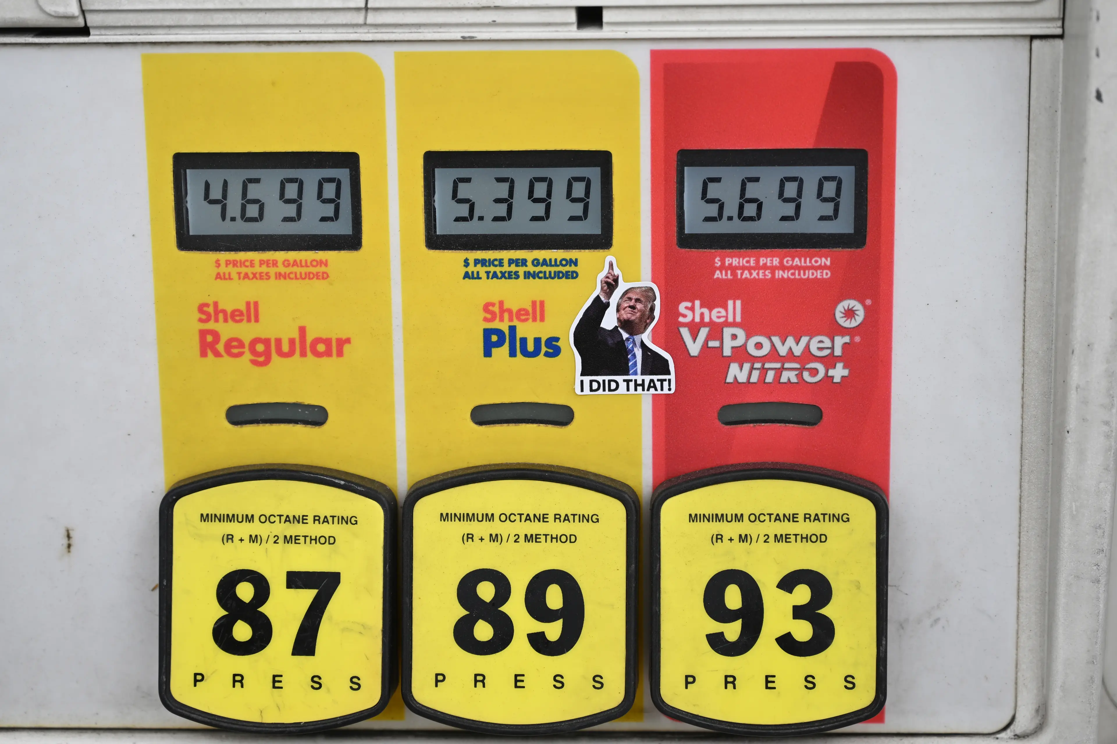 American motorists are paying the price of Trump's war on Iran (Alex Wroblewski/Bloomberg via Getty Images