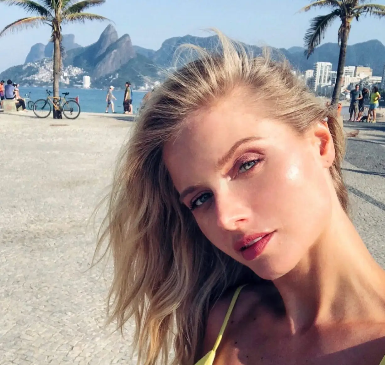 The model says she had to 'reestablish' herself after the incident.