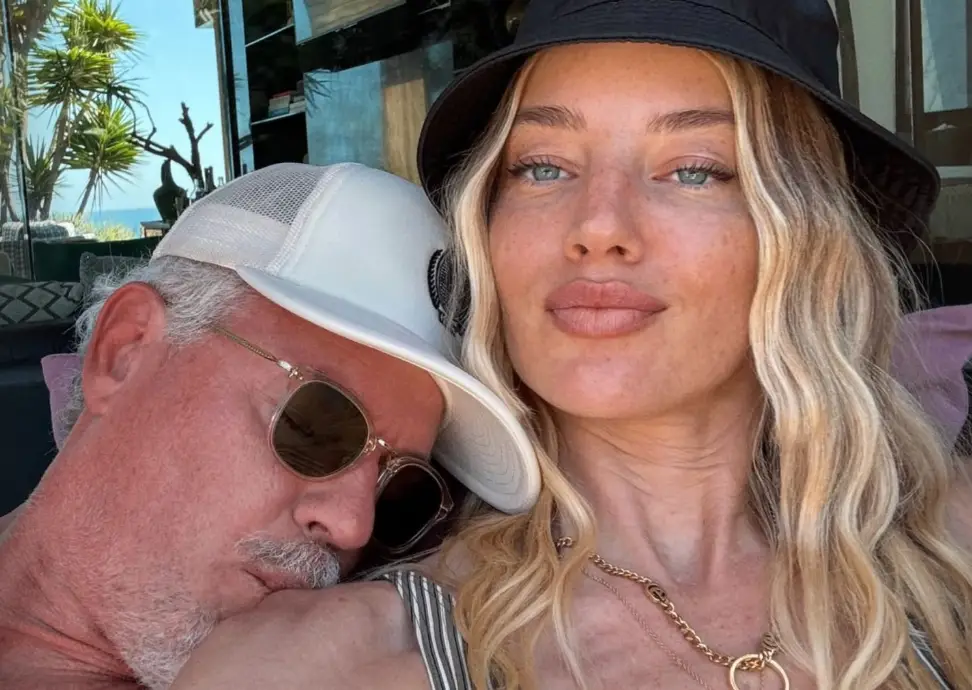 Janell shared a series of images of the pair (Instagram/@janellshirtcliff)