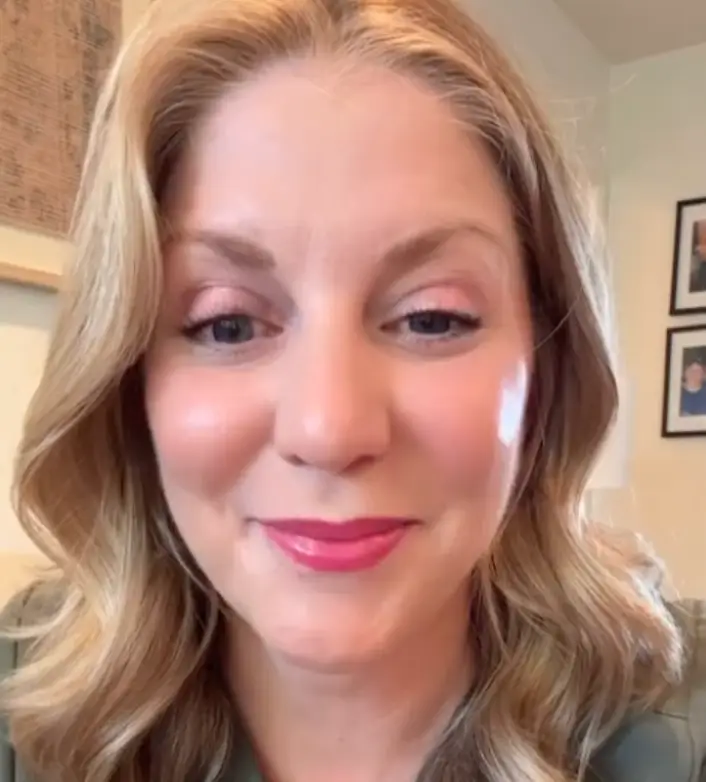 Julie McFadden has amassed millions of followers online. (Instagram/@hospicenursejulie)