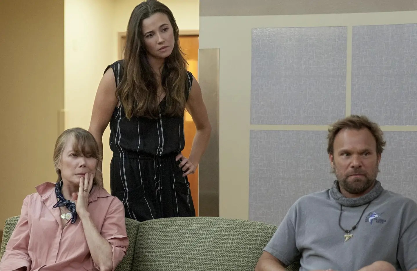 Bloodline fans judging you for not watching it yet. (Netflix) 