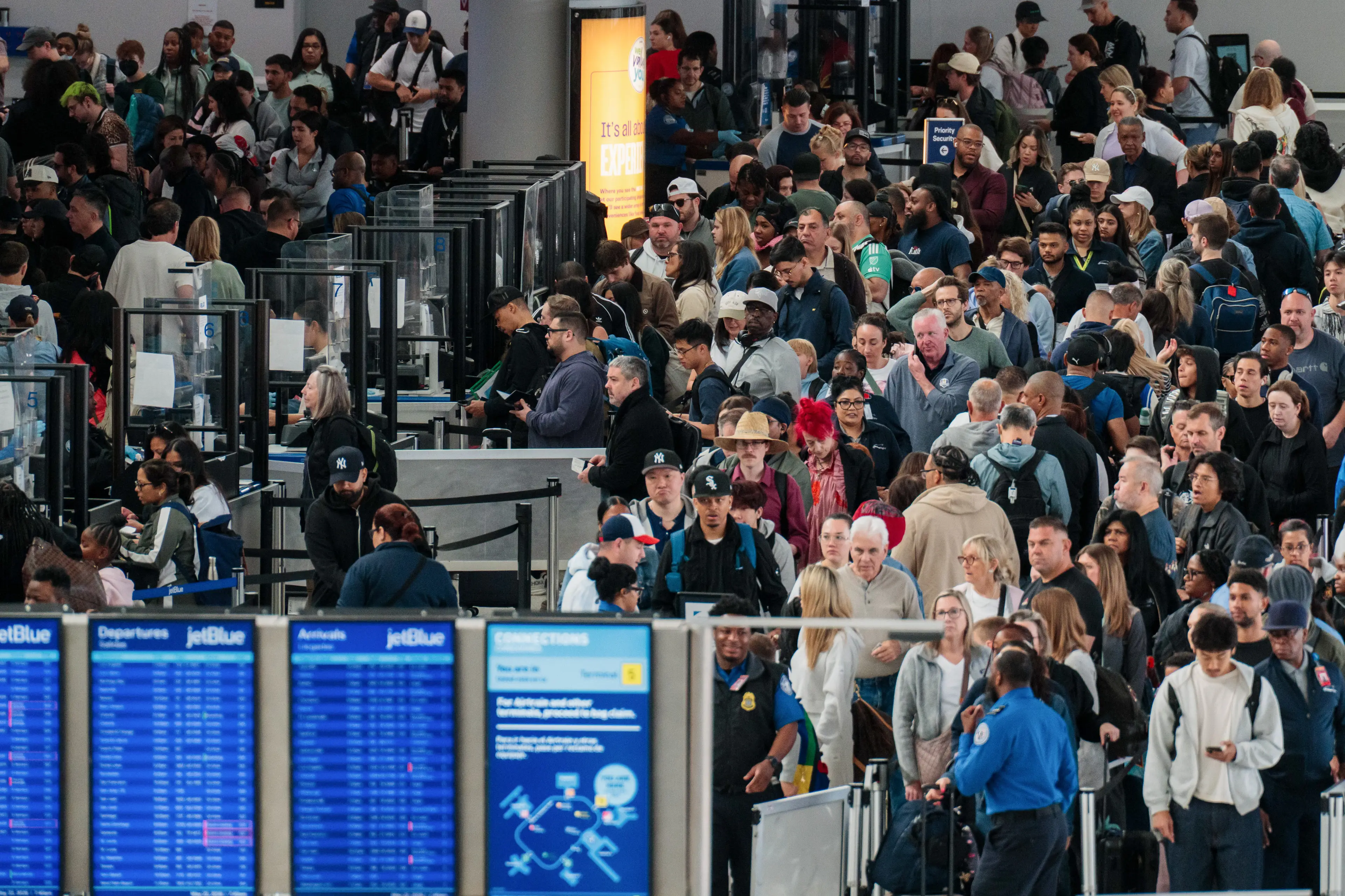 A number of items are prohibited to pass TSA security checkpoints (Adam Gray/Bloomberg via Getty Images)