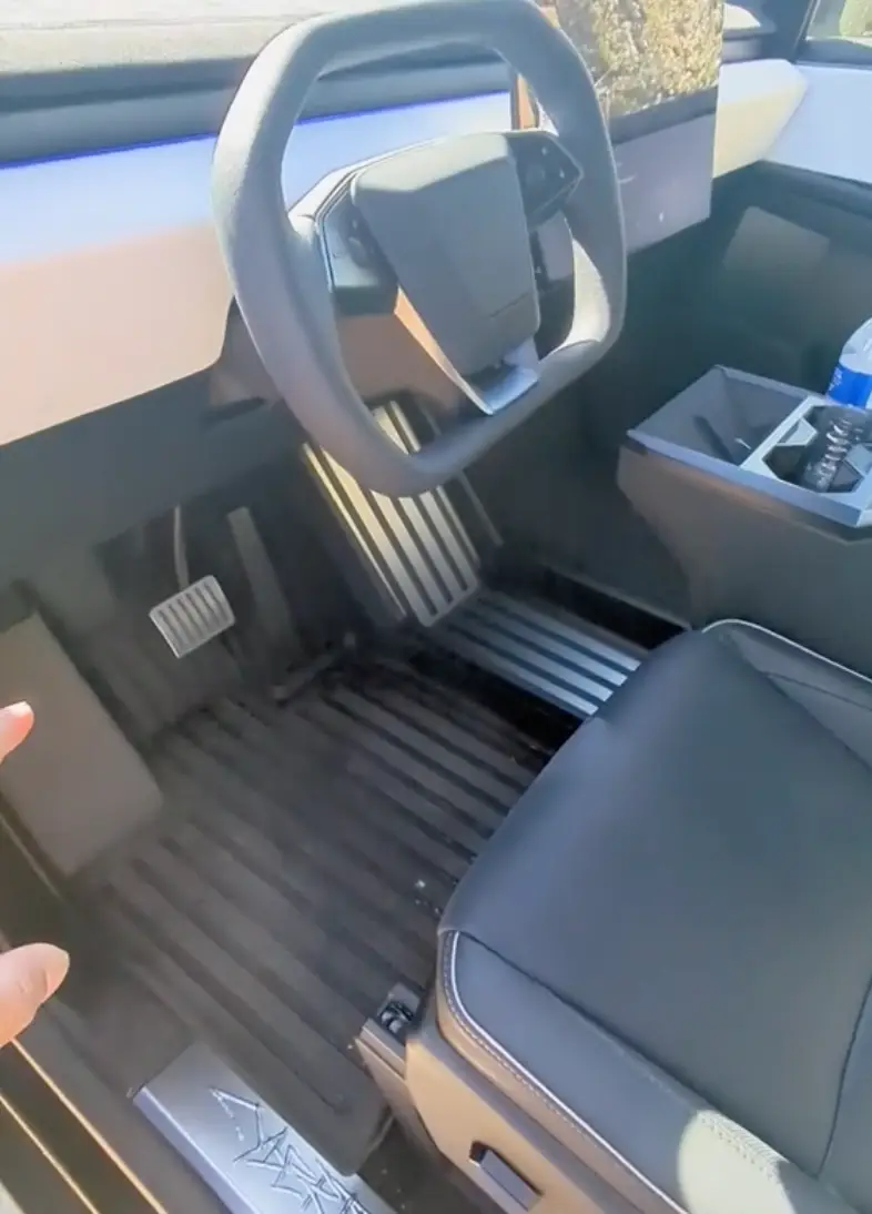 A Cybertruck owner has warned of a 'serious problem' with the car. (TikTok/@el.chepito1985)