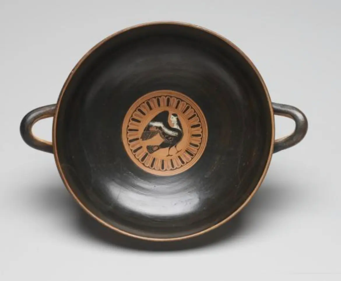 Black-figure kylix destroyed by Hernandez worth $100,000