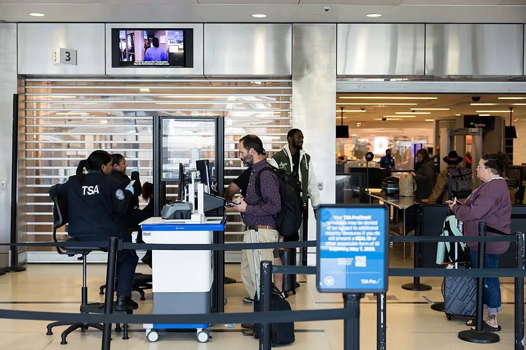 Agents are asking the public to help (Ryan Collerd/Bloomberg via Getty Images)