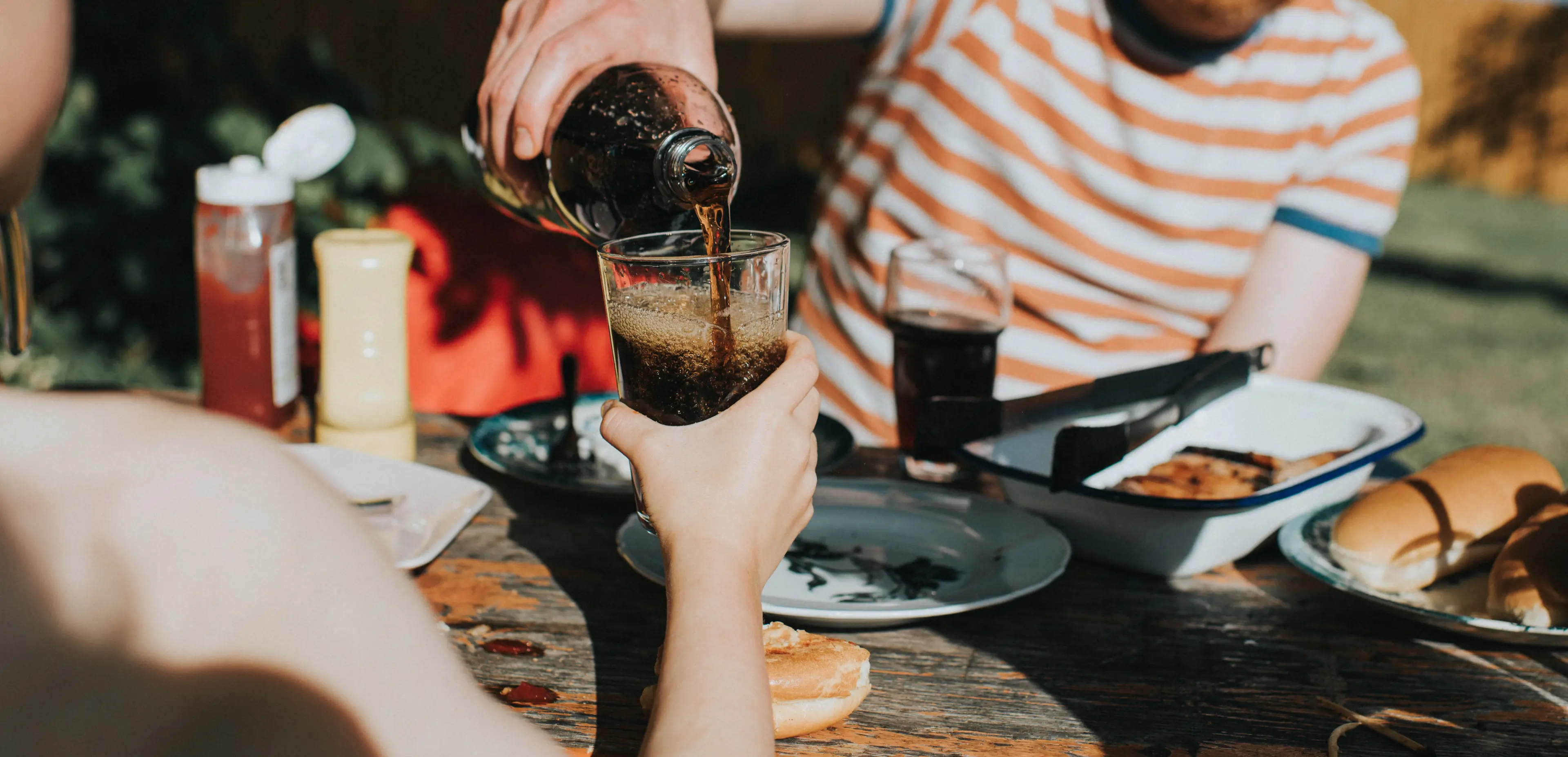 Carbonated beverages can cause headaches, gut problems, and more issues (Getty Stock Image)