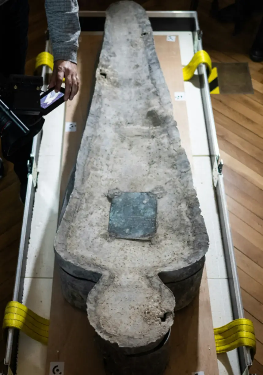 Traces of the plague were found in the bone tissue and intestinal content of the ancient mummy (LIONEL BONAVENTURE)