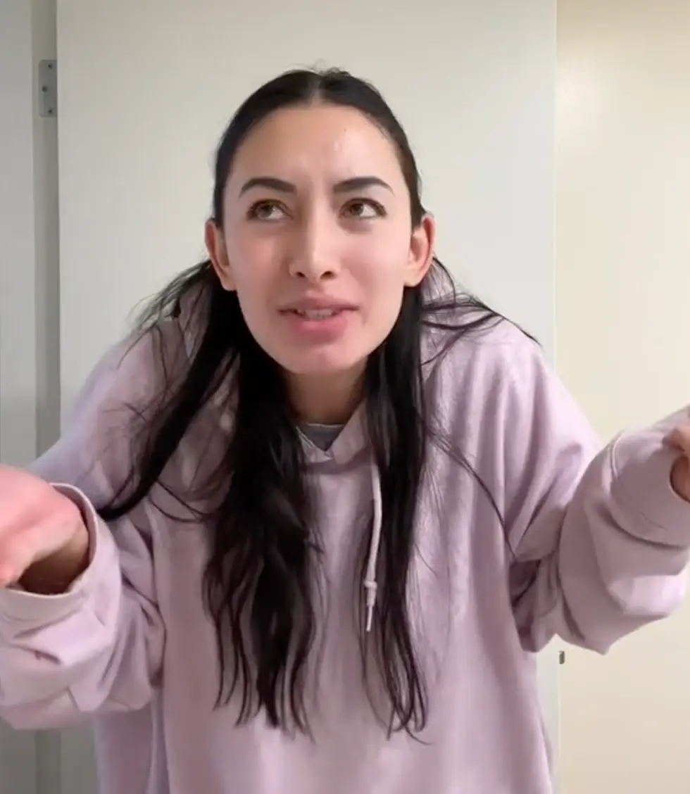 Sabriena Abrre questioned her schooling as she admitted that she used to believe that Alaska was an island.