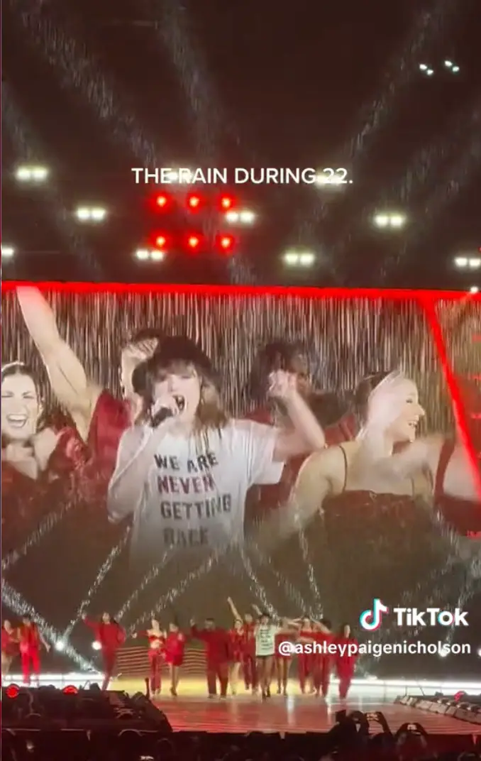 The singer's show had been delayed by four hours.