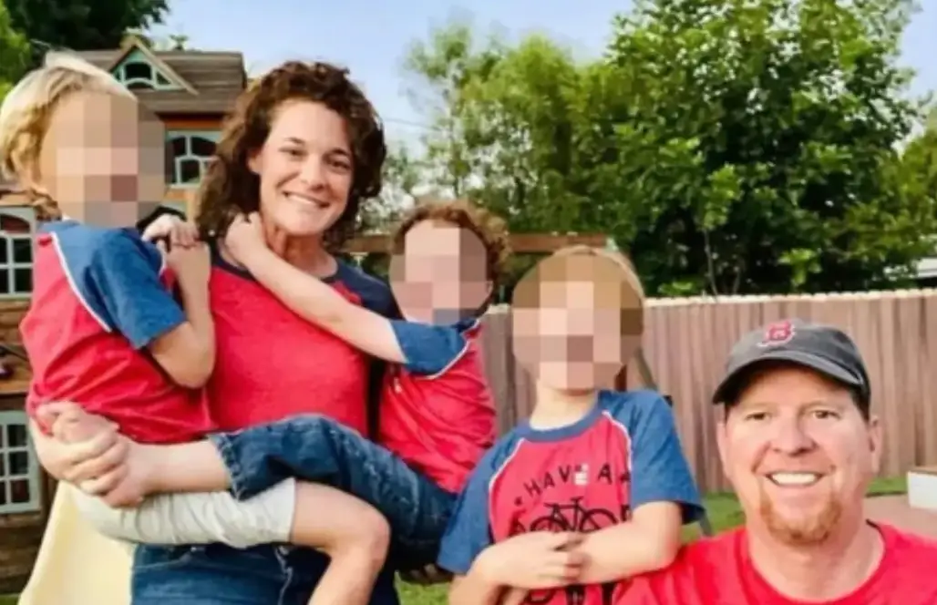 Thomas and Michelle Gigler with their three children (Facebook / Michelle Gigler)