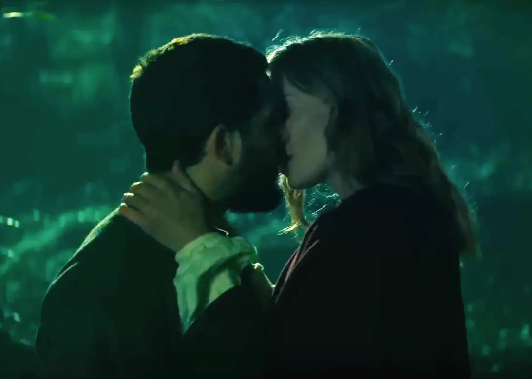 The trailer shows things getting steamy between Harington and Turner's characters (Lionsgate)