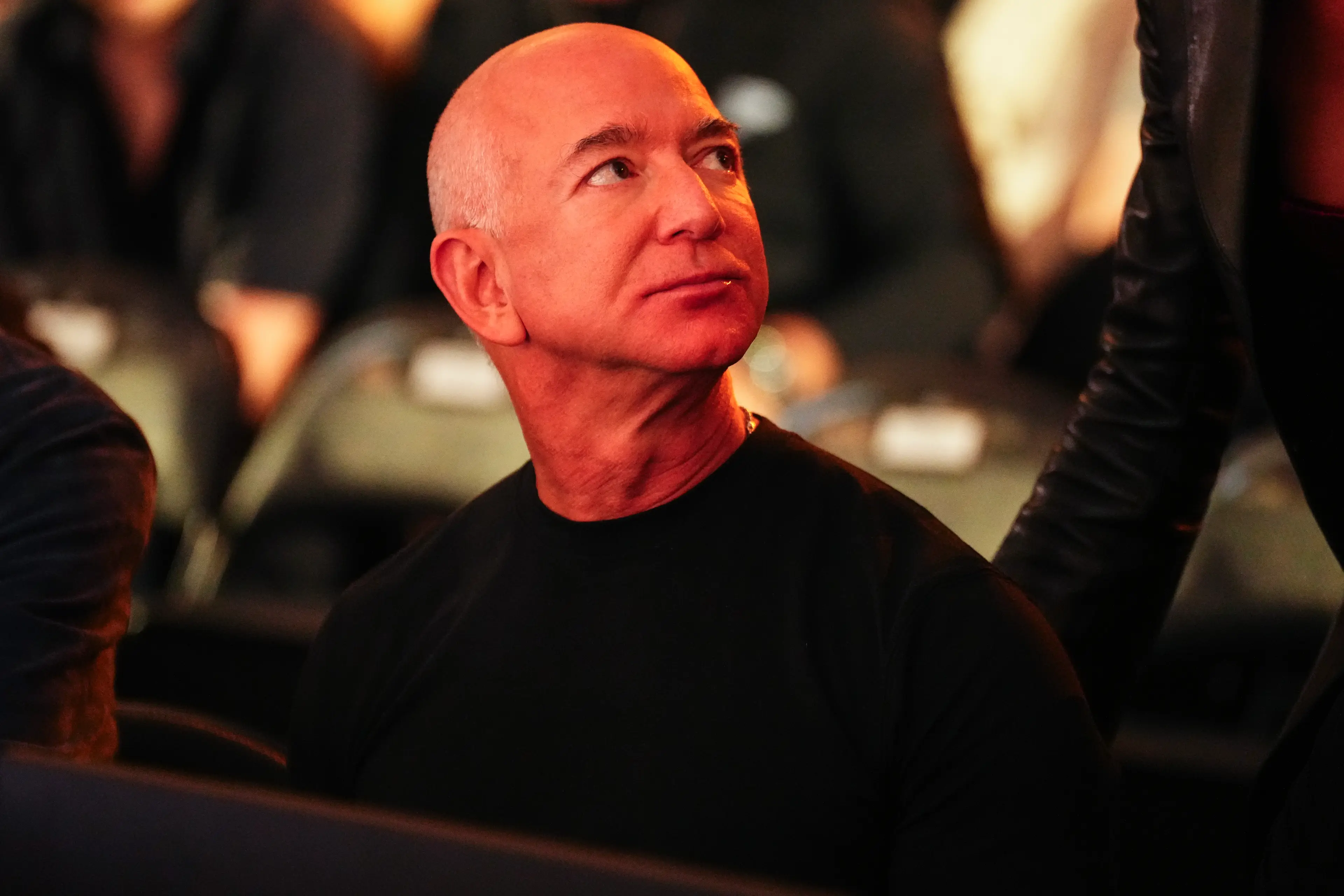 Jeff Bezos is a fan of a 'putter' (Jeff Bottari/Zuffa LLC/ Getty Stock Images) 
