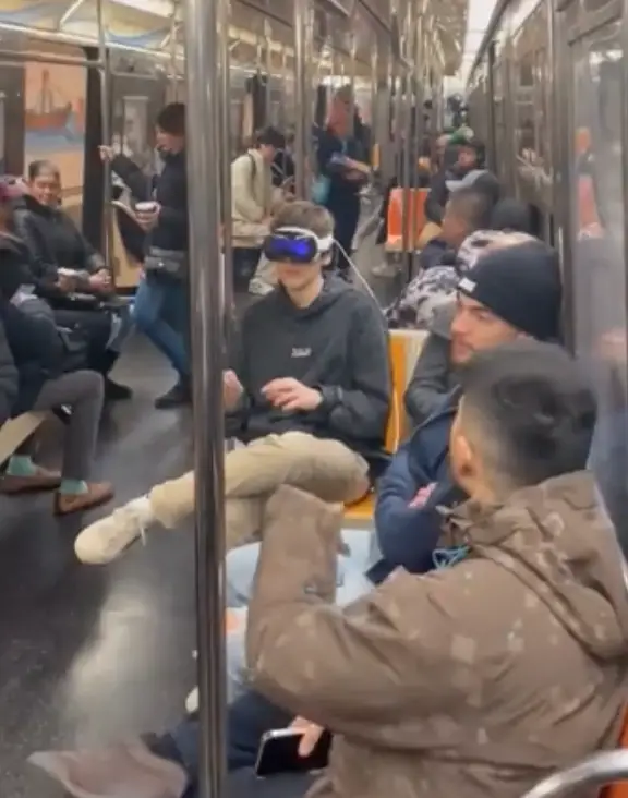 Redditors feared the guy would get mugged.