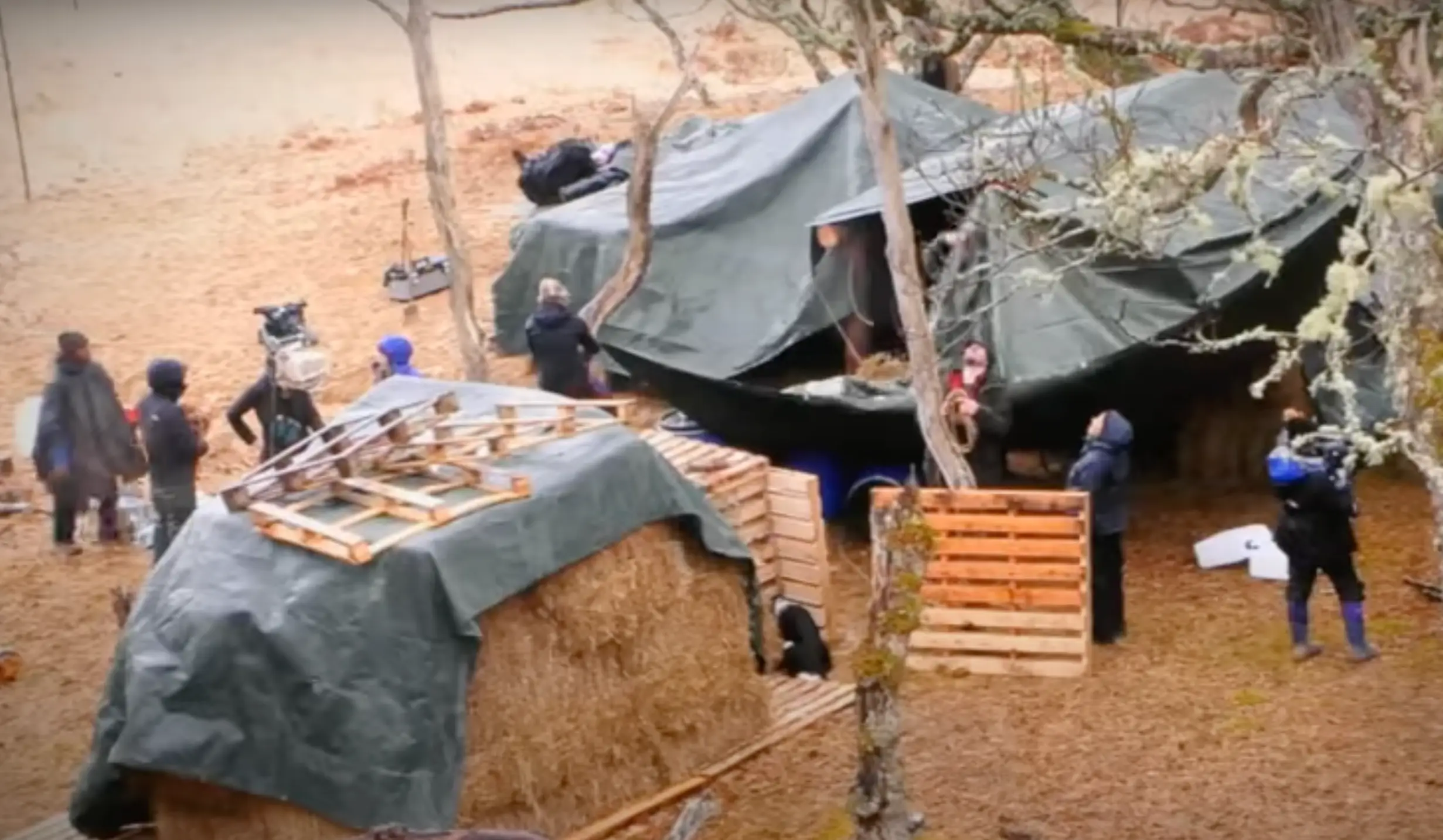 When contestants returned to the modern world, not only did they realize no one was watching.(Channel 4)