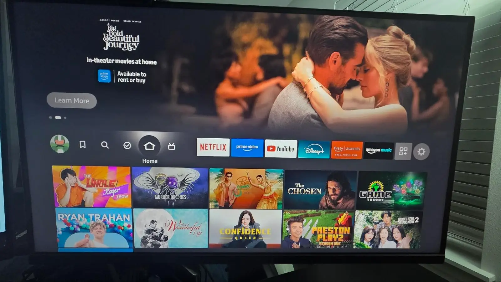 Stream thousands of TV shows with the Amazon Fire Stick 4K Select (Amazon reviews)